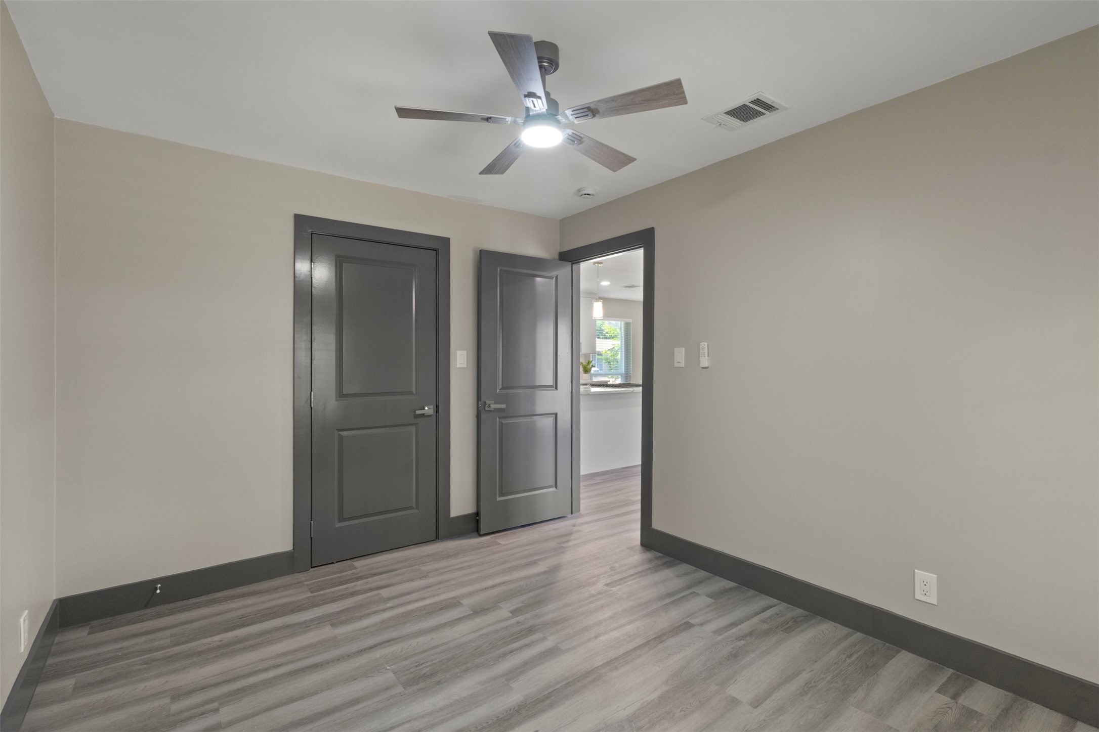1006 Shorehaven Drive Garland TX 75040