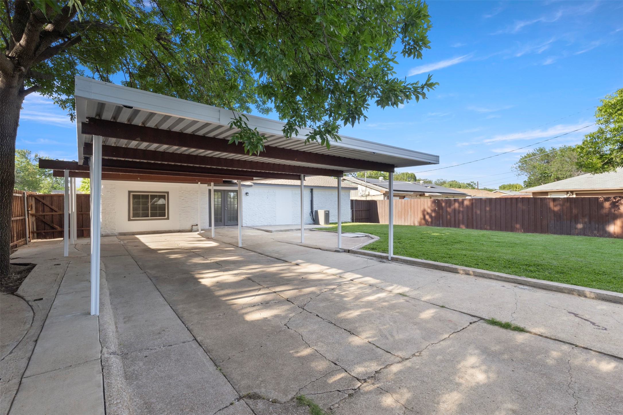 1006 Shorehaven Drive Garland TX 75040