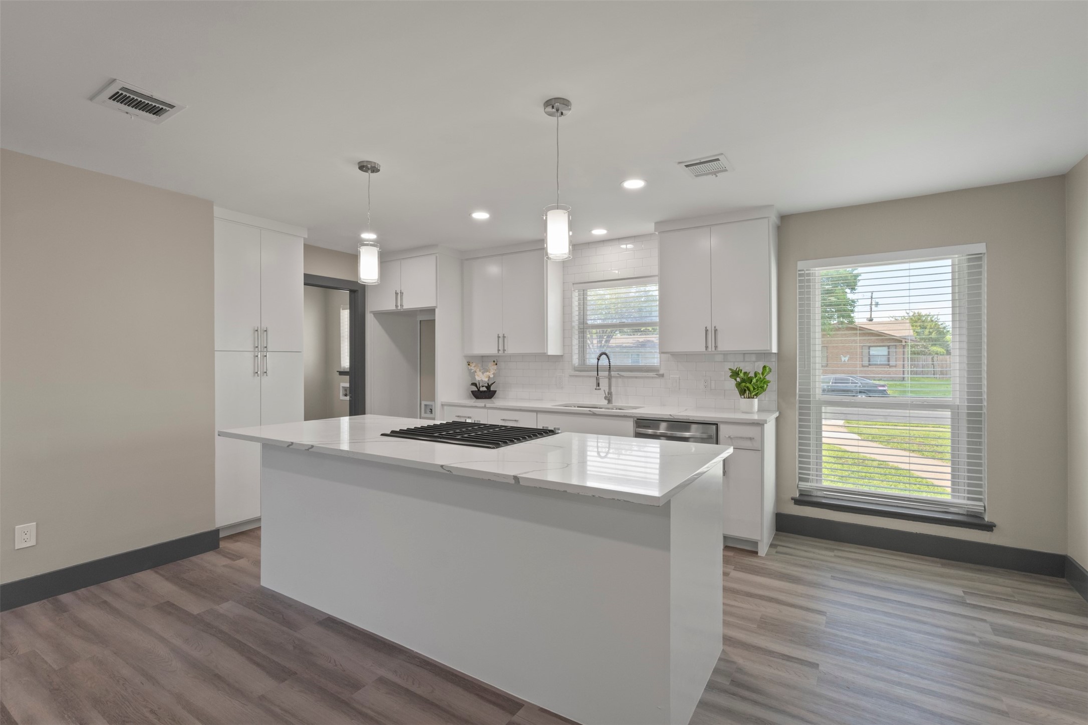 1006 Shorehaven Drive Garland TX 75040