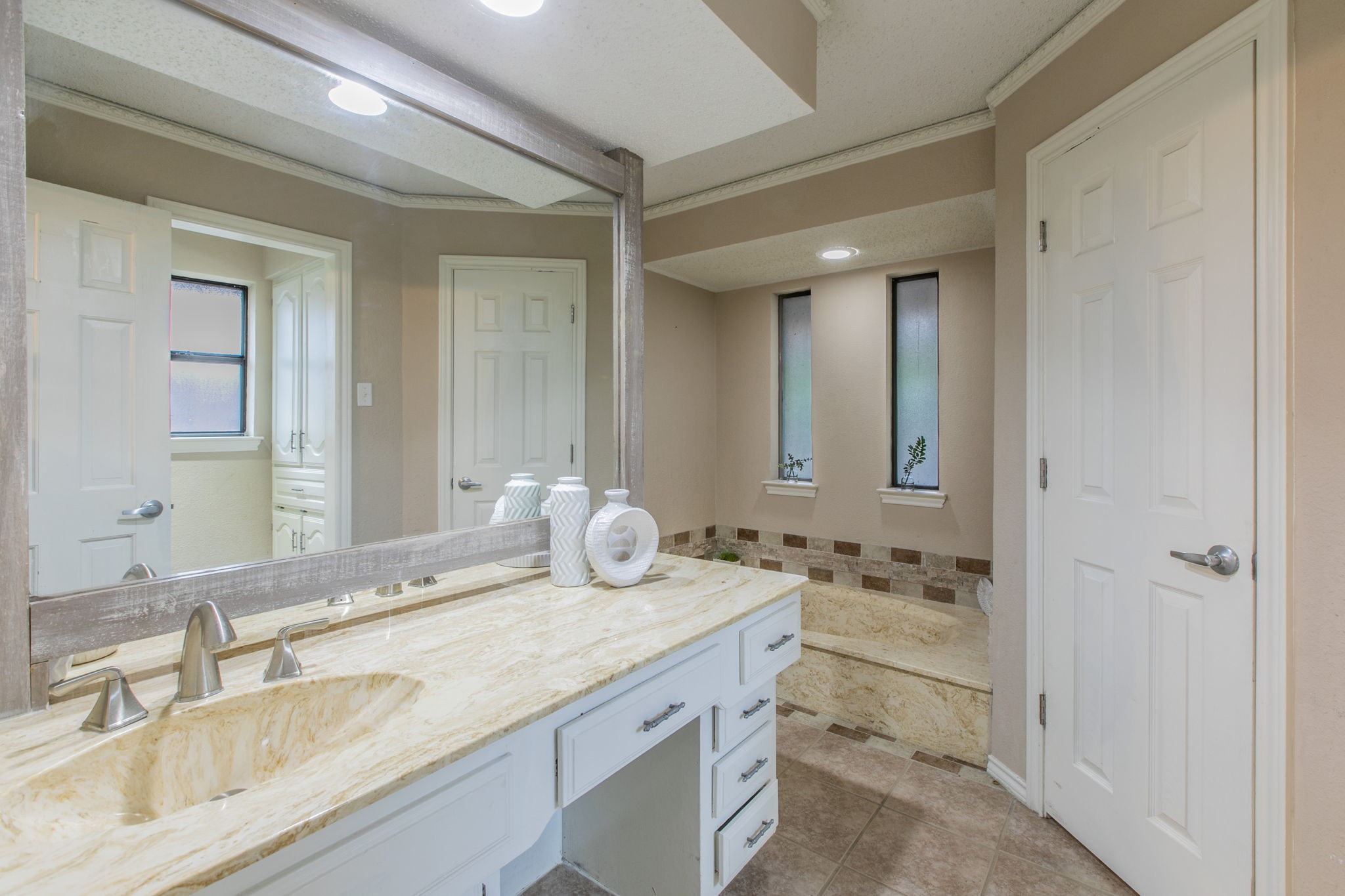 3302 Oxford Drive Rowlett TX 75088