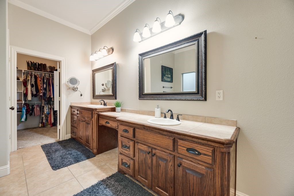 1613 Woodlawn Avenue Royse City TX 75189