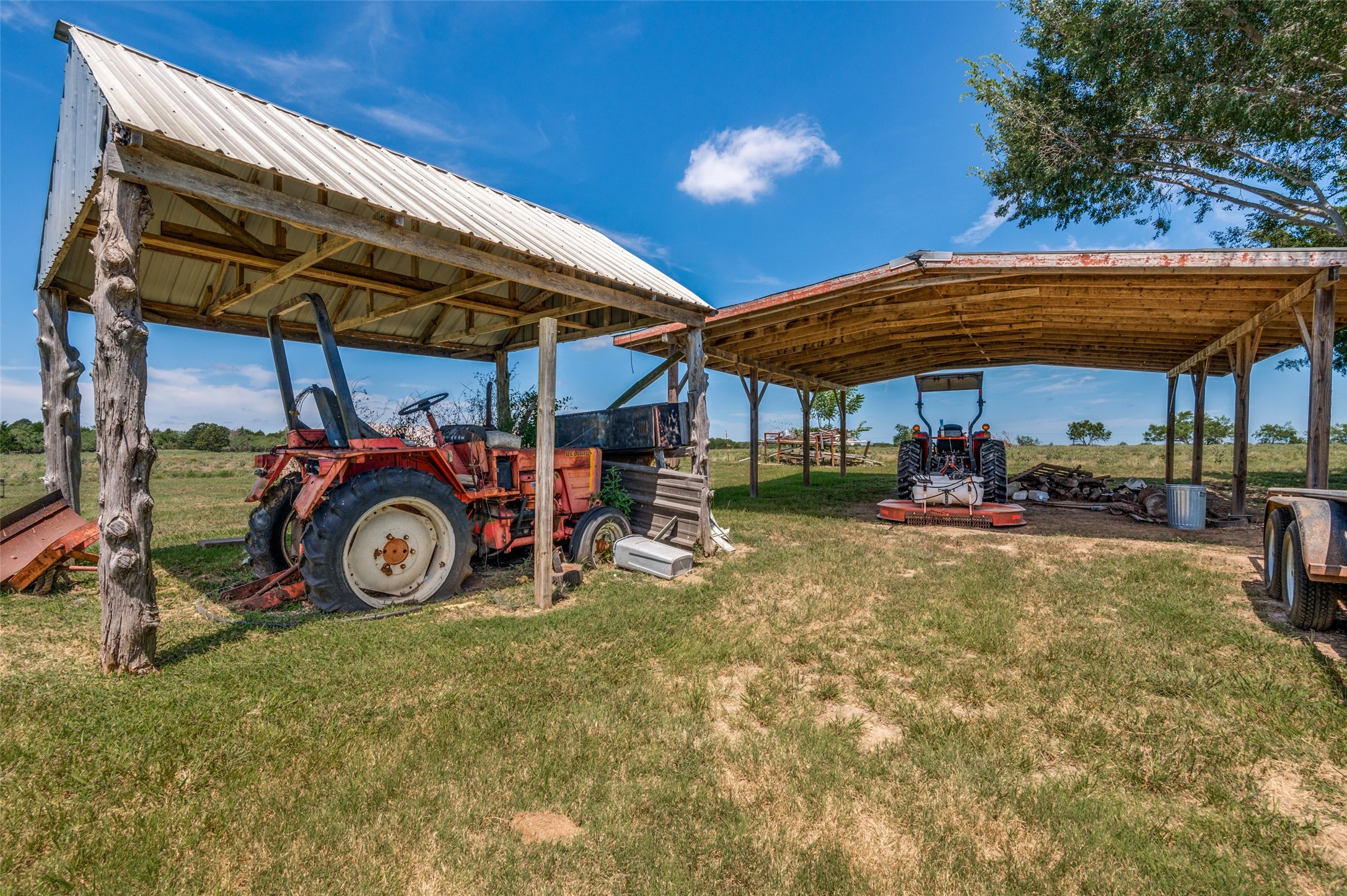 9121 NE County Road 2170 Powell TX 75153