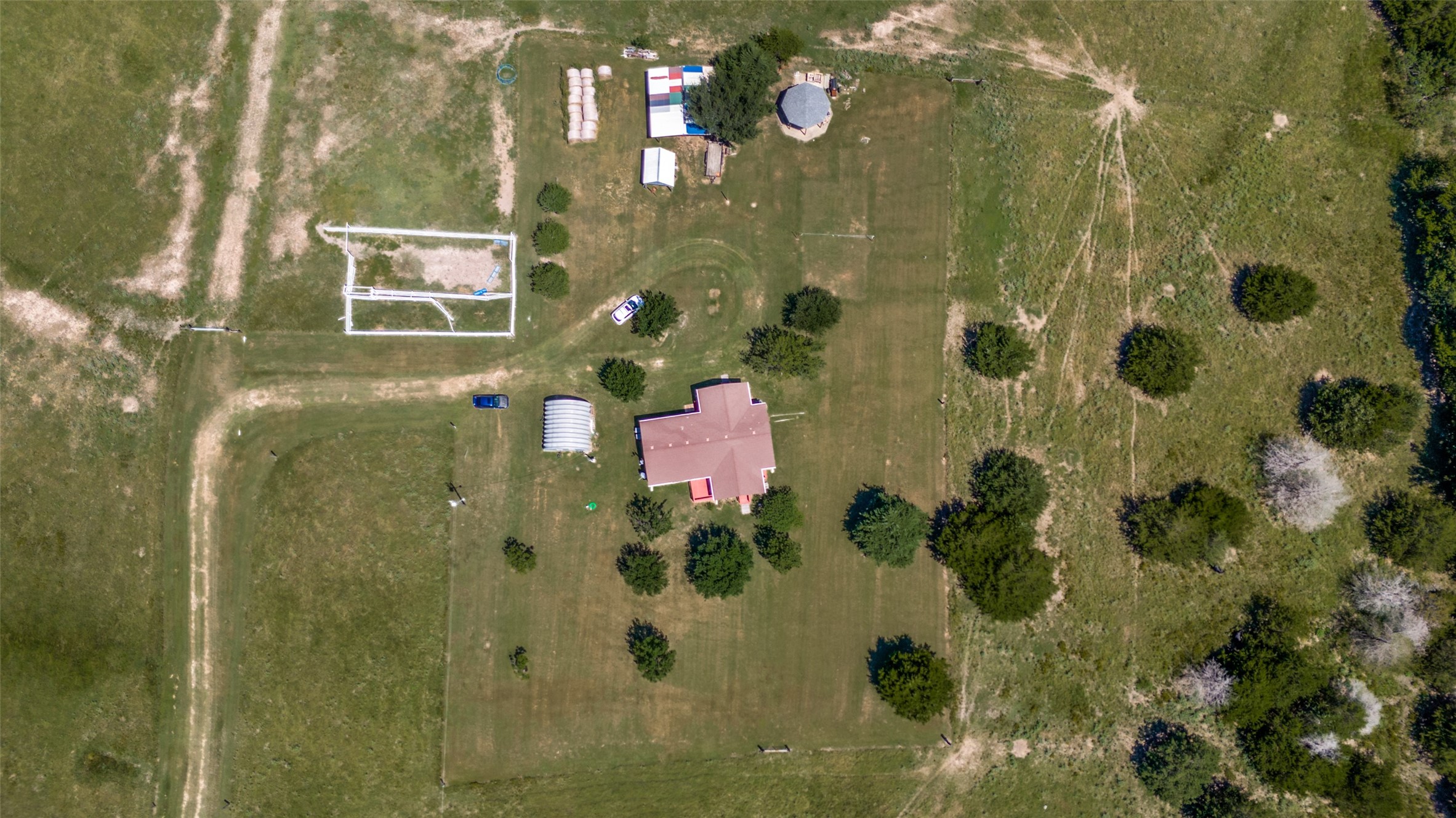 9121 NE County Road 2170 Powell TX 75153