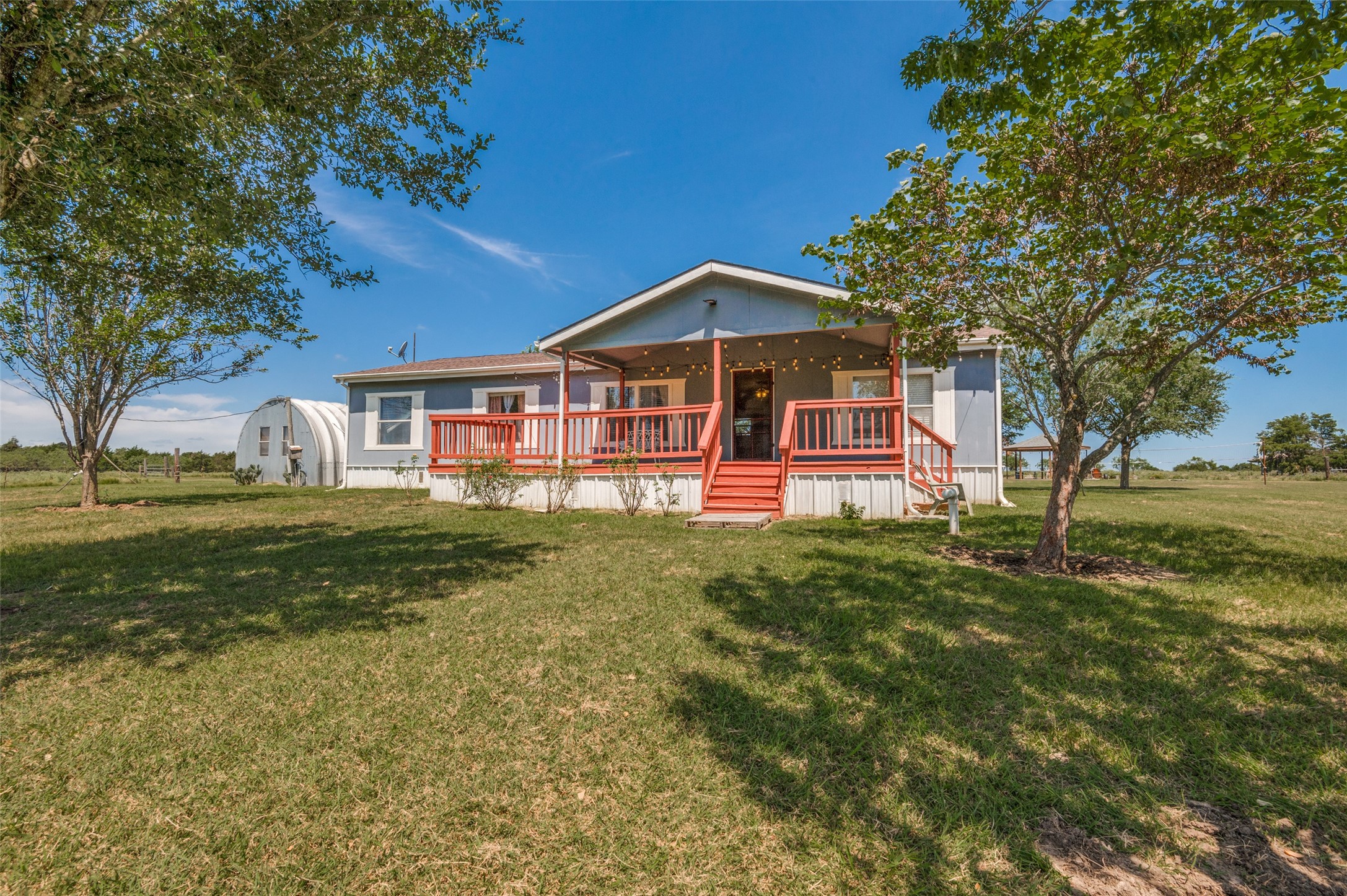 9121 NE County Road 2170 Powell TX 75153