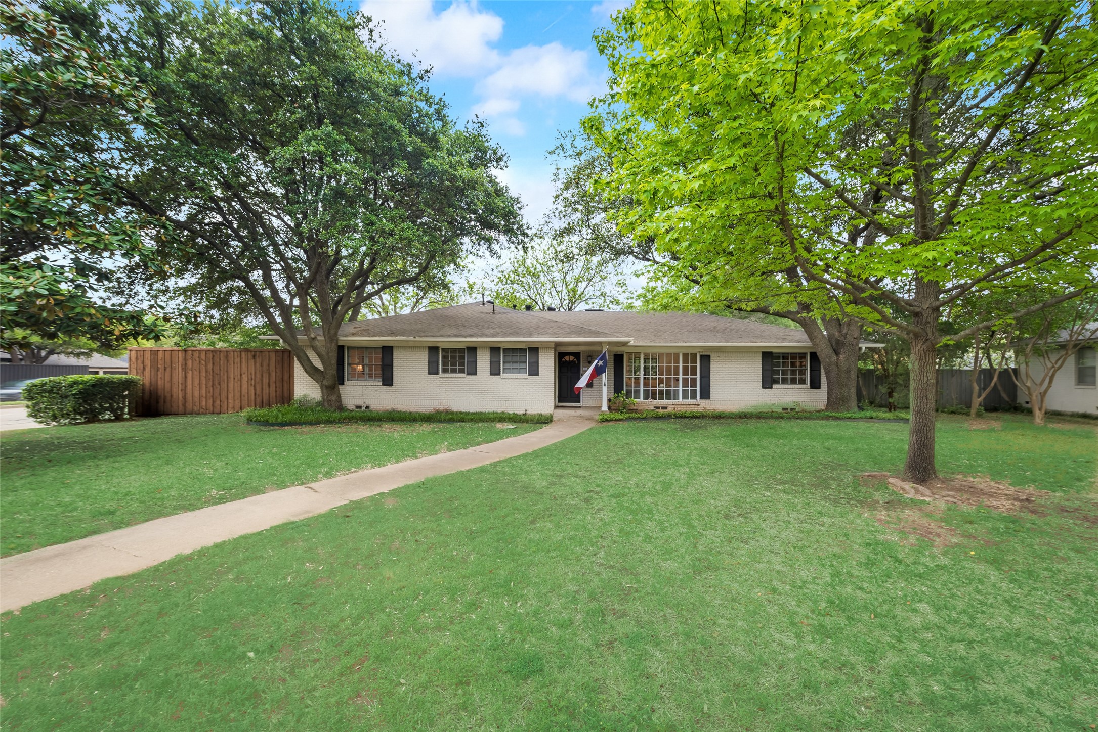 4198 Beechwood Lane Dallas TX 75220