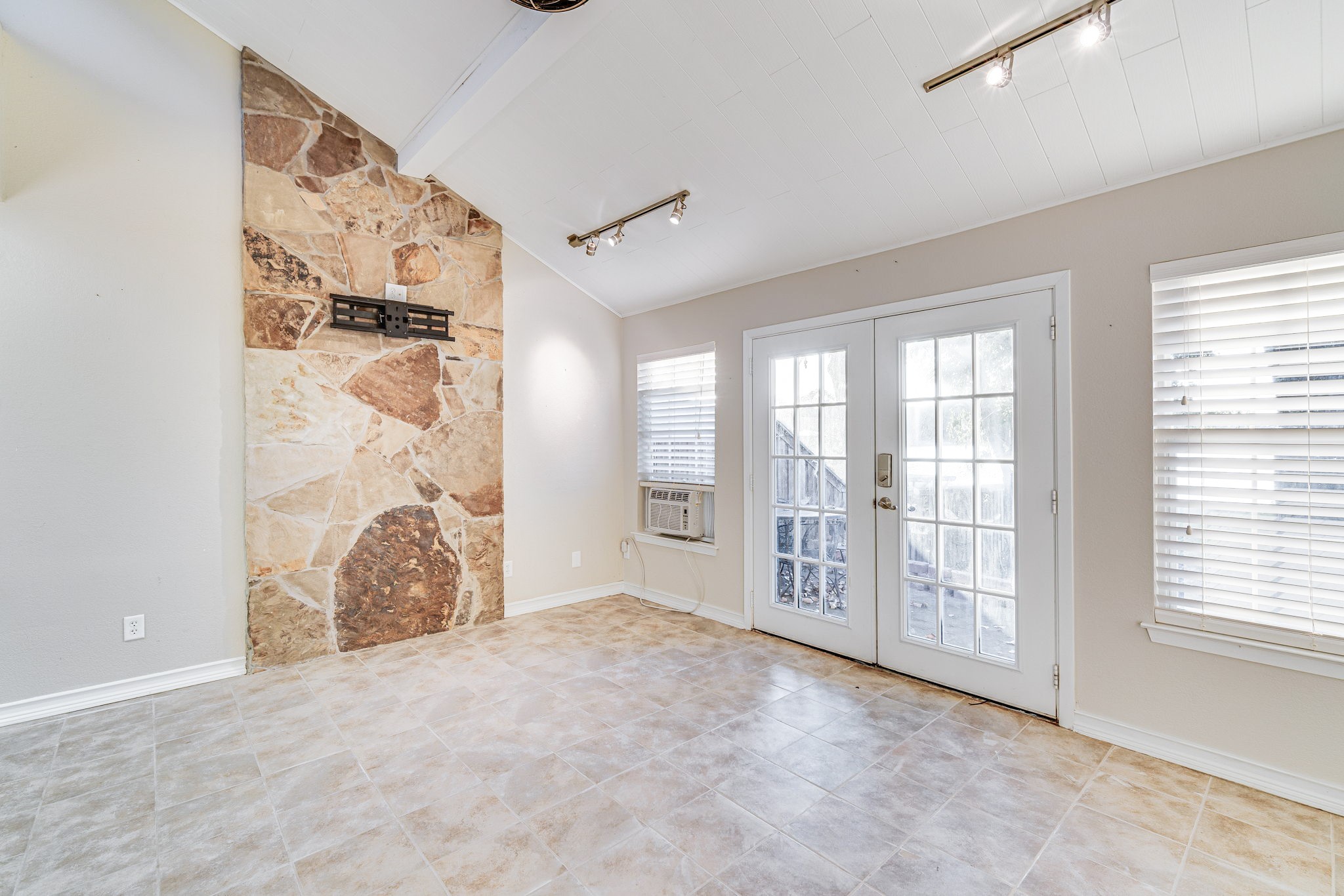 309 Lakewood Drive Waxahachie TX 75165