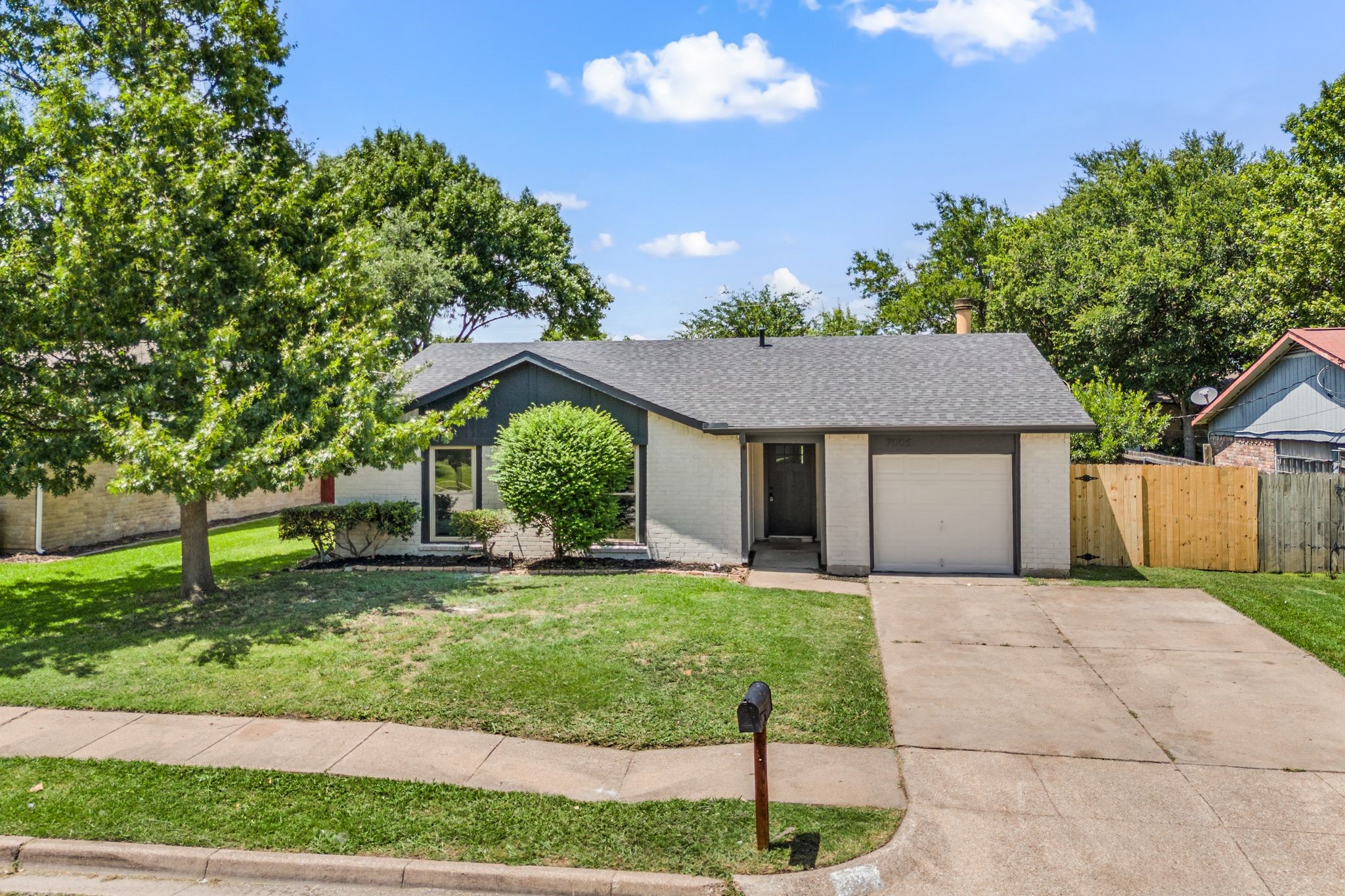 7005 Lincolnshire Lane North Richland Hills TX 76182