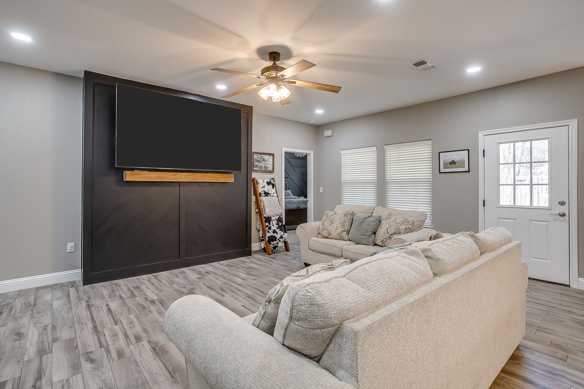 409 Titus Drive Springtown TX 76082