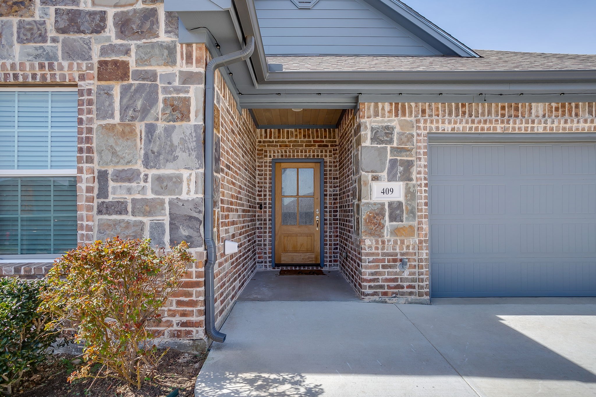 409 Titus Drive Springtown TX 76082
