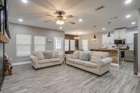 409 Titus Drive Springtown TX 76082