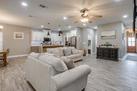 409 Titus Drive Springtown TX 76082