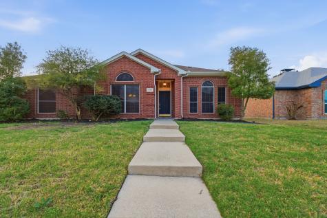 2525 Crooked Creek Mesquite TX 75181