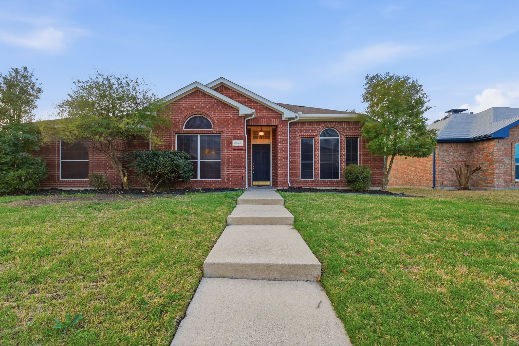 2525 Crooked Creek Mesquite TX 75181