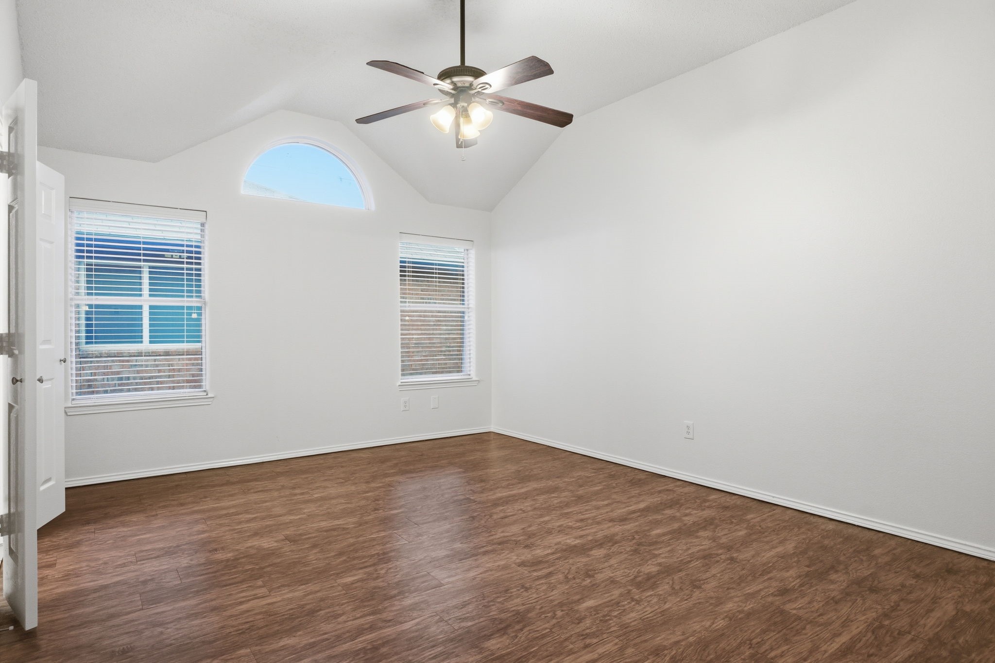 2525 Crooked Creek Mesquite TX 75181