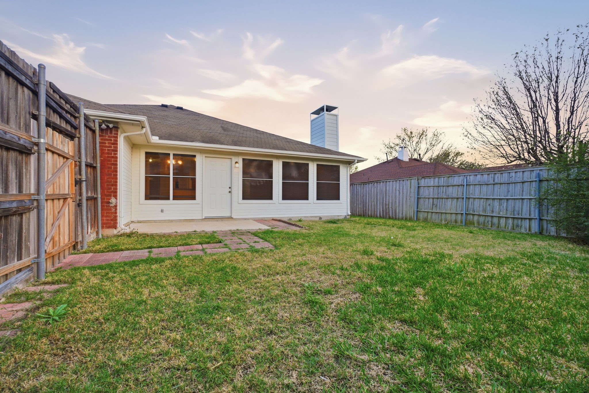 2525 Crooked Creek Mesquite TX 75181