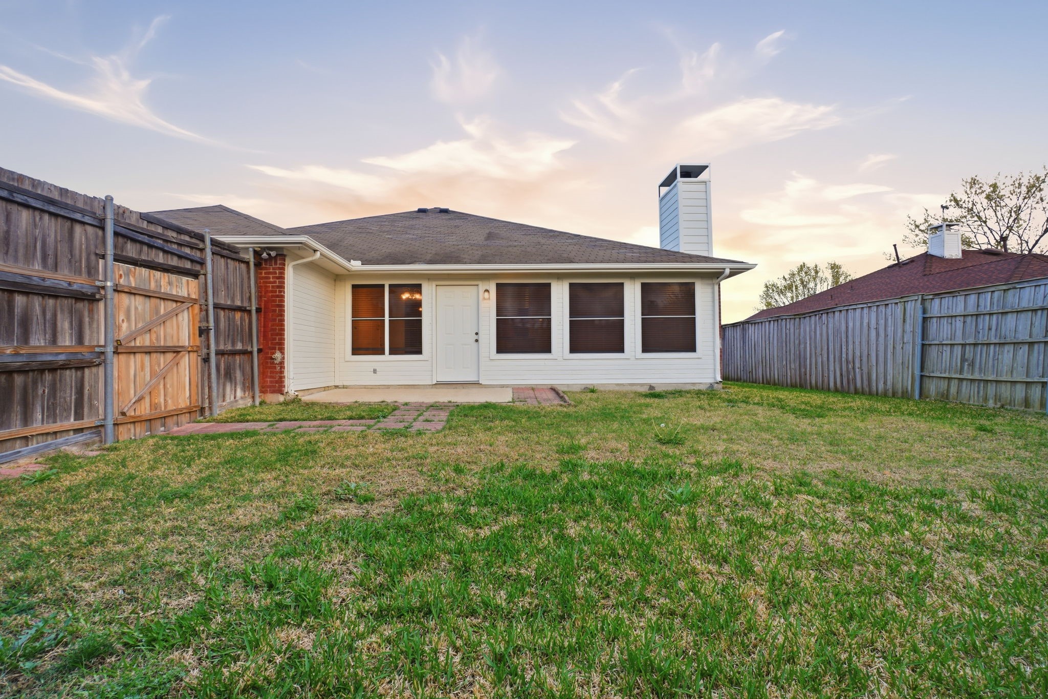 2525 Crooked Creek Mesquite TX 75181