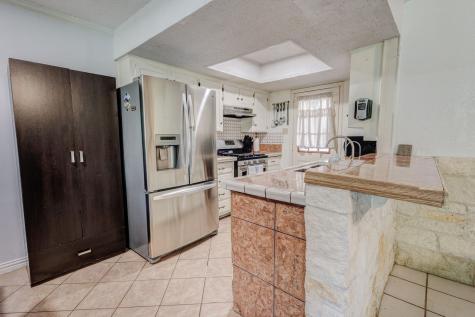 509 E Phillips Court Grand Prairie TX 75051