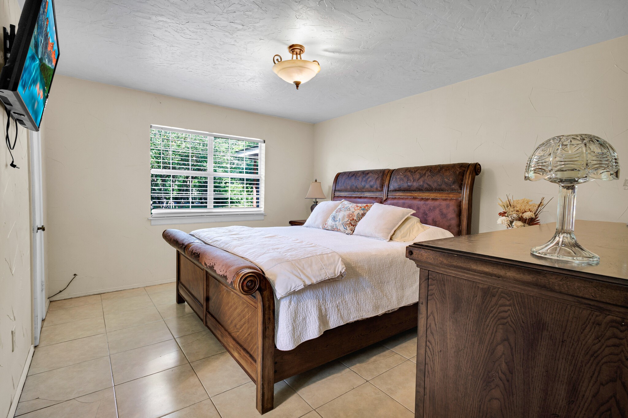 509 E Phillip Court Grand Prairie TX 75051