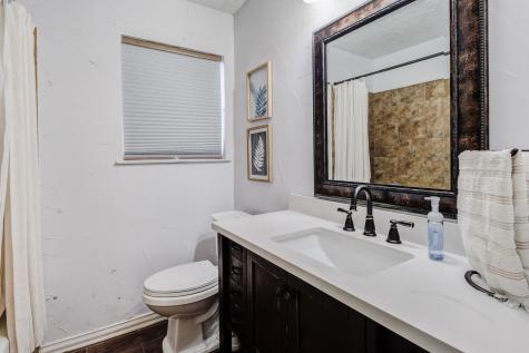 509 E Phillips Court Grand Prairie TX 75051