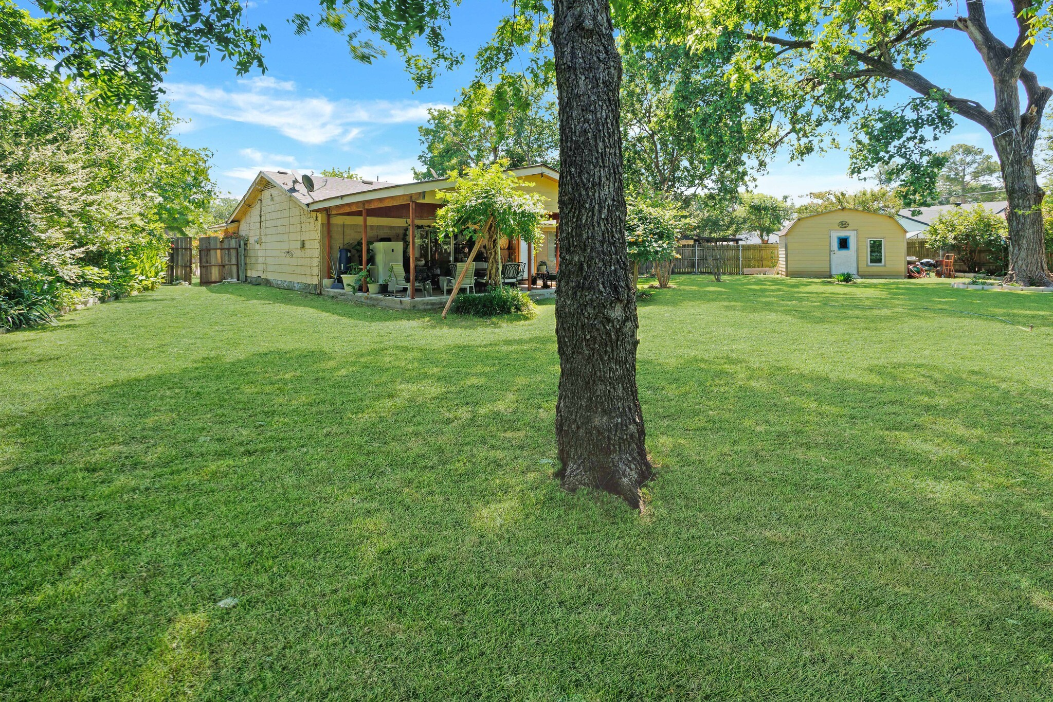 509 E Phillip Court Grand Prairie TX 75051