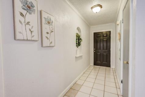 509 E Phillips Court Grand Prairie TX 75051