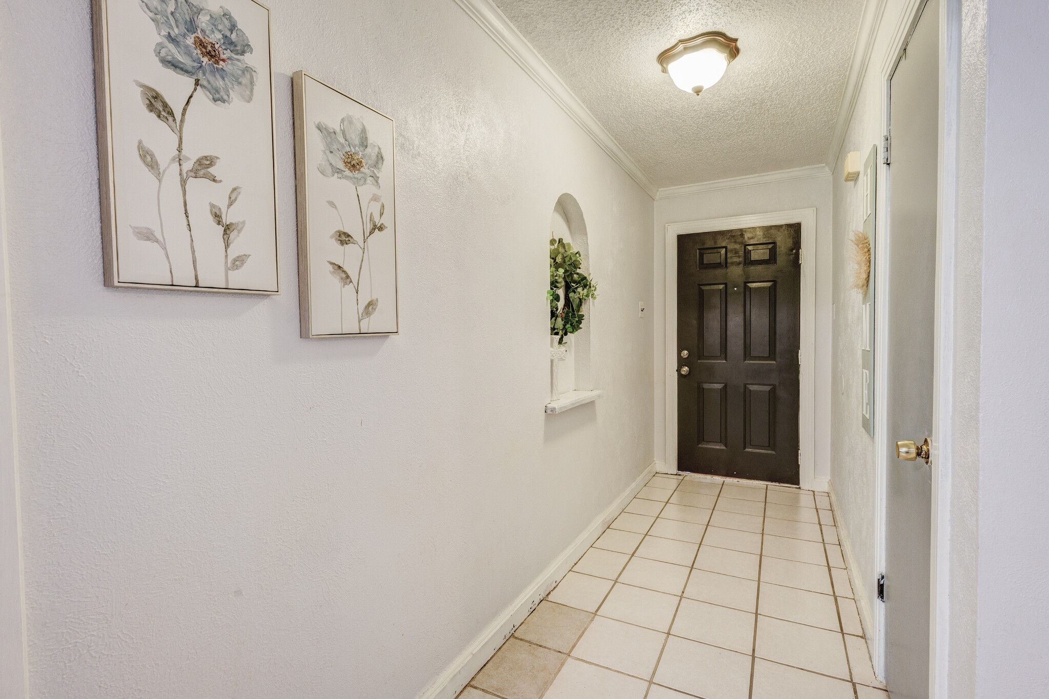 509 E Phillip Court Grand Prairie TX 75051