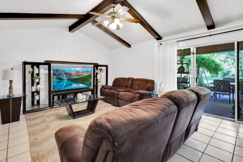 509 E Phillips Court Grand Prairie TX 75051