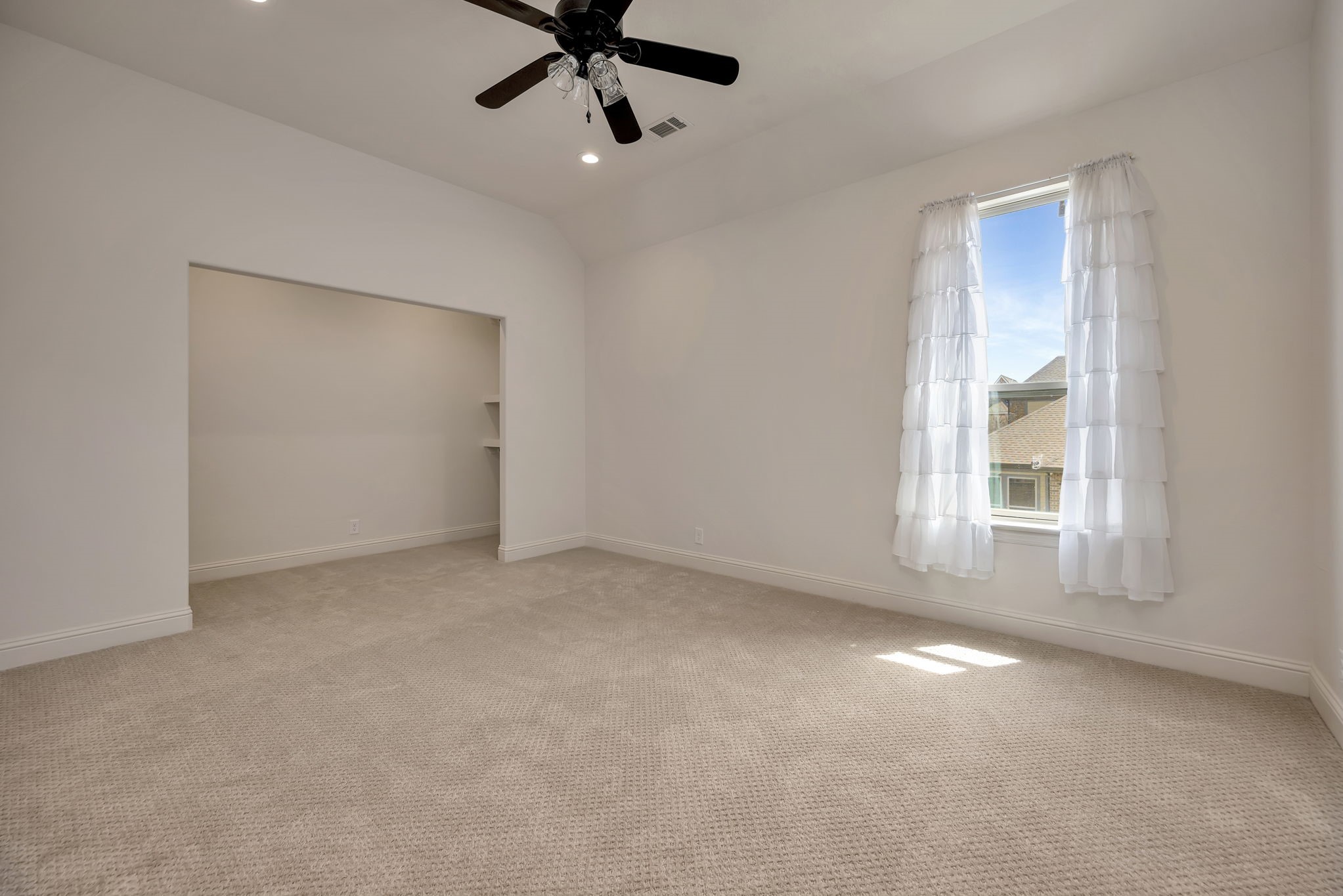 1120 Claire Street Lantana TX 76226