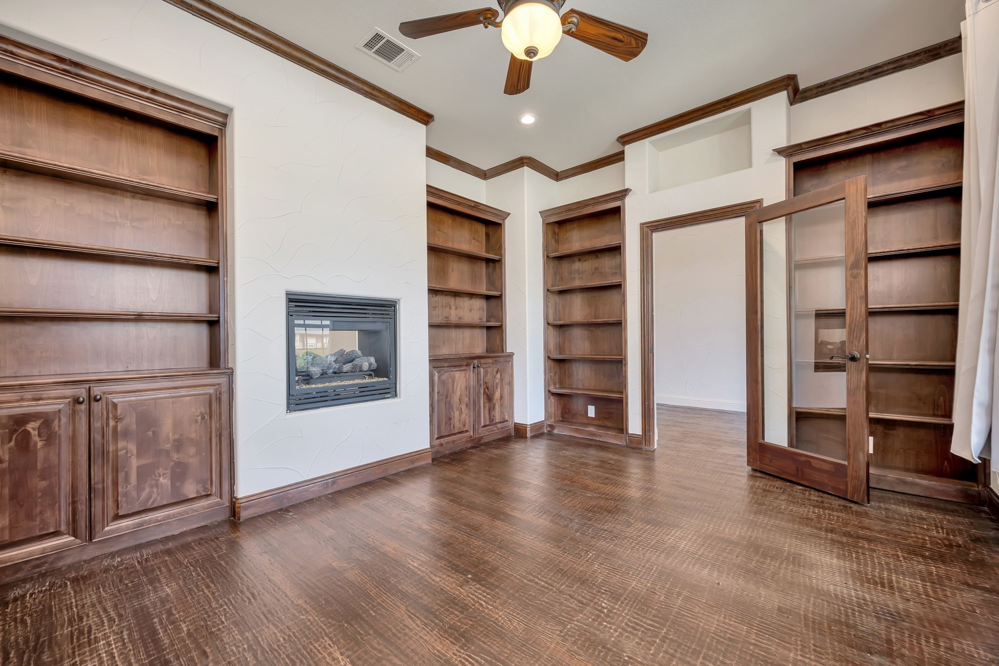 1120 Claire Street Lantana TX 76226