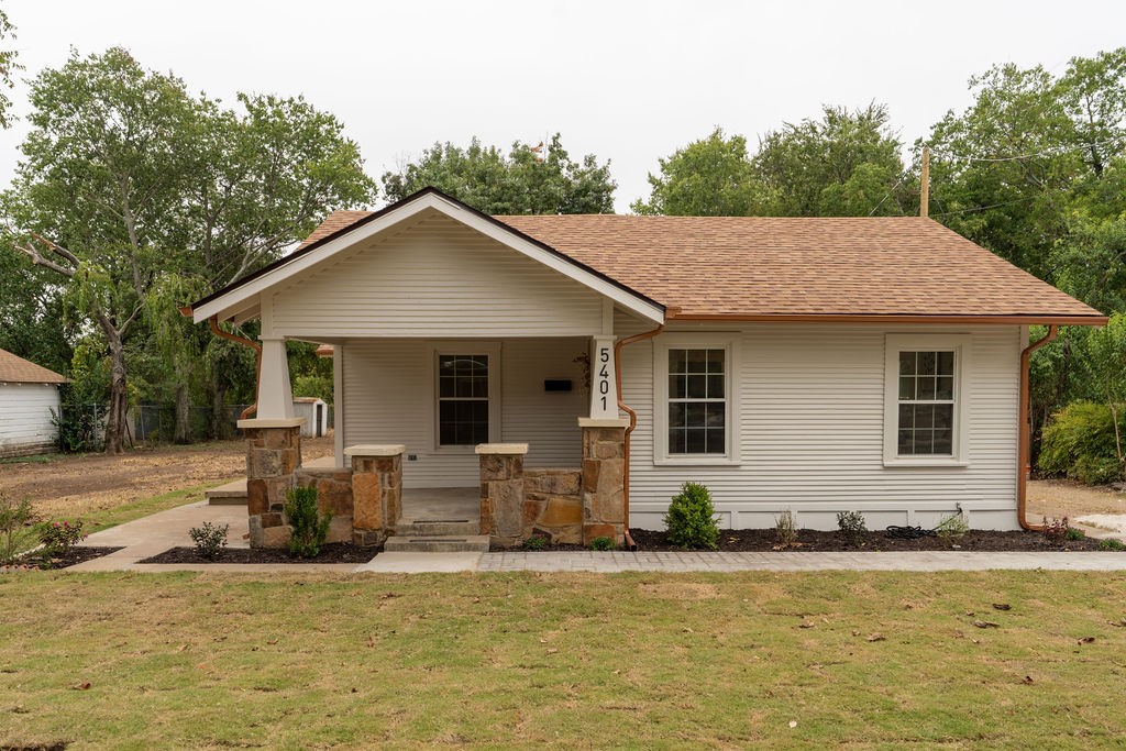 5401 Baylor Avenue River Oaks TX 76114
