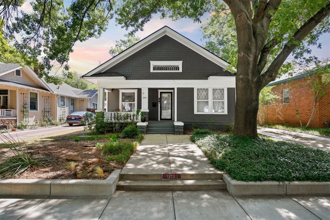 2015 6th Avenue Fort Worth TX 76110