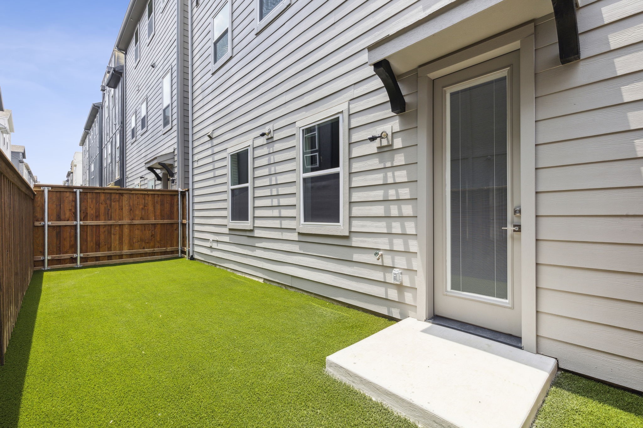 2468 Carmelita Street Dallas TX 75212