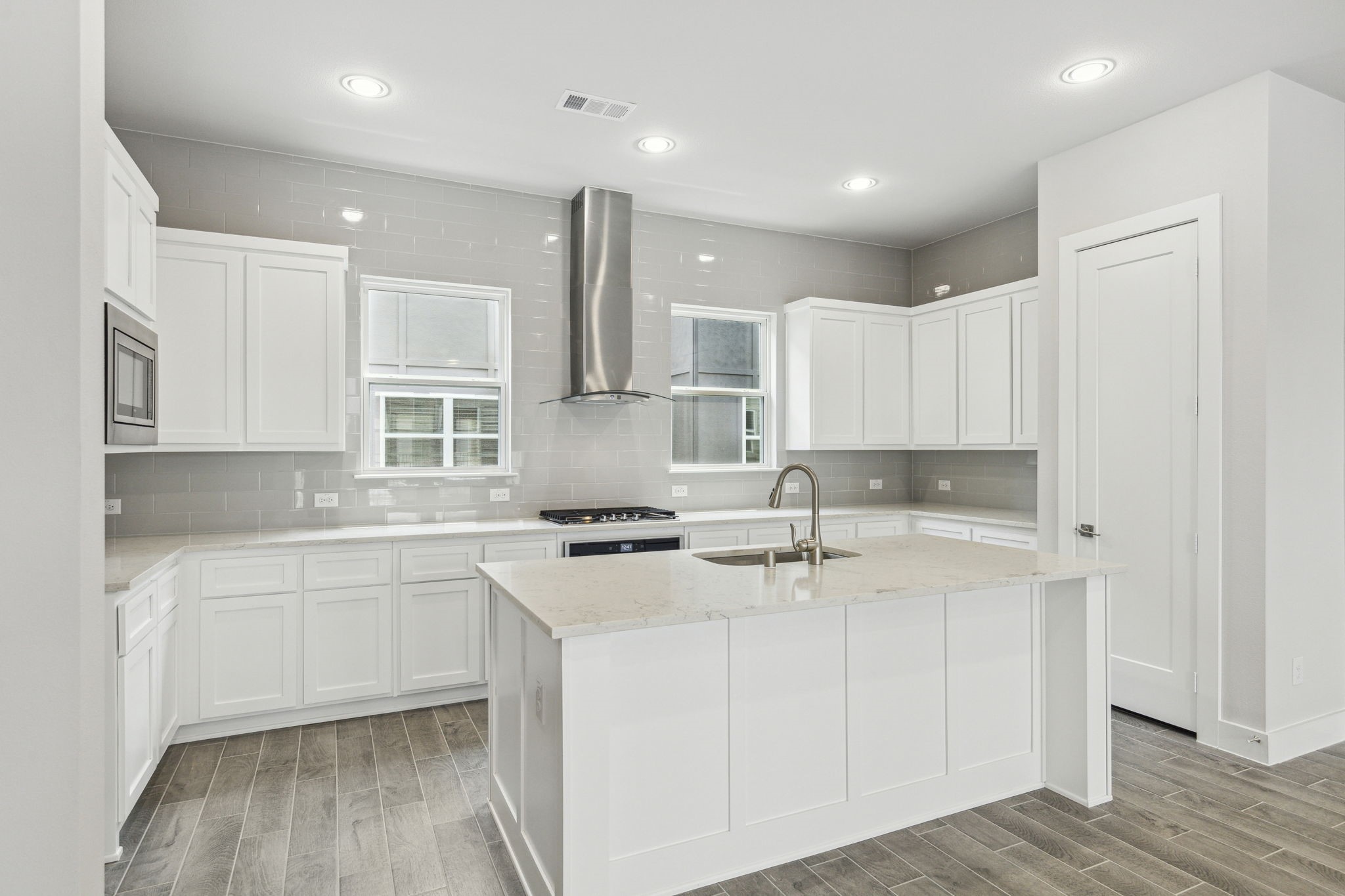 2468 Carmelita Street Dallas TX 75212
