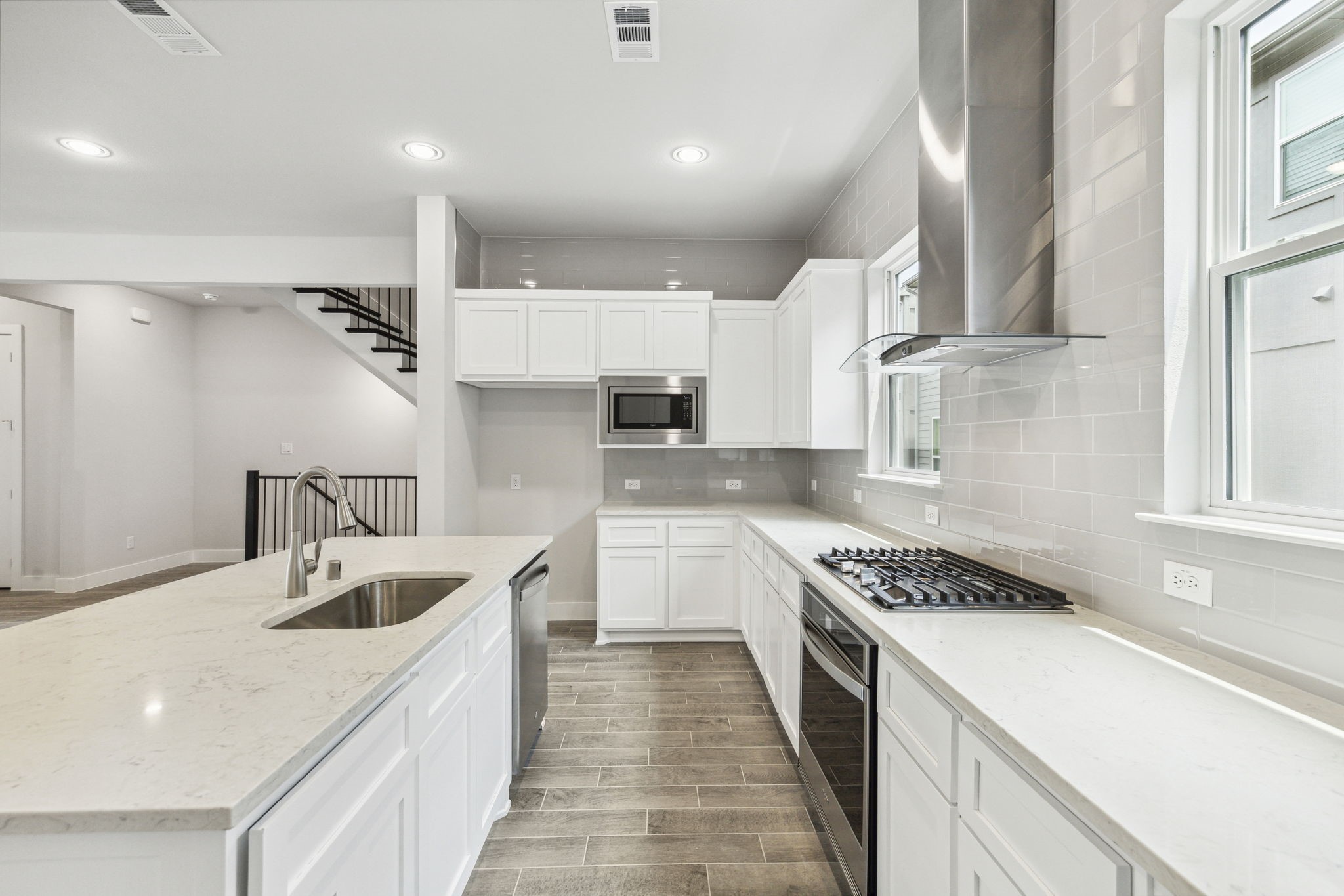 2468 Carmelita Street Dallas TX 75212