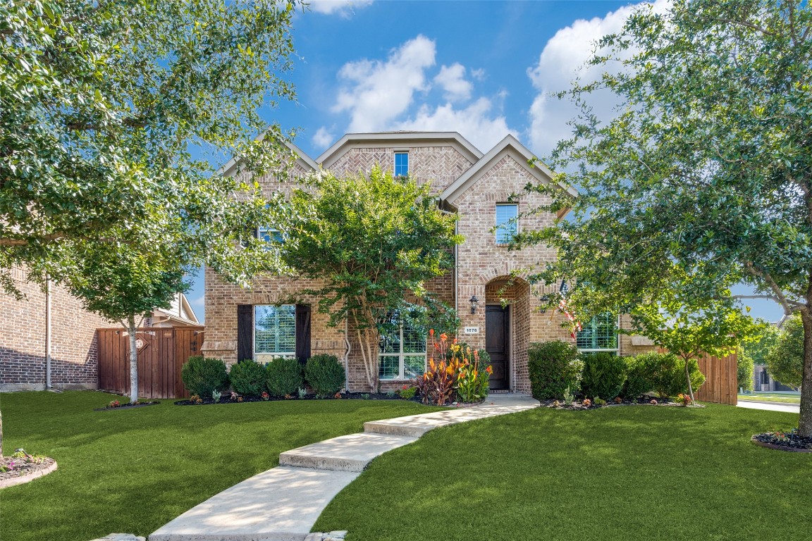 1076 Echo Bend Court Frisco TX 75036