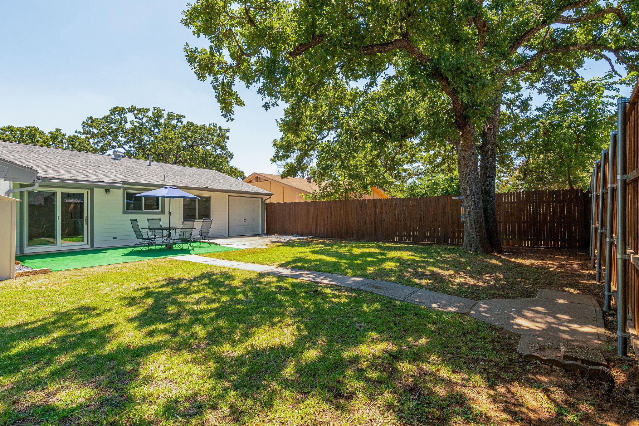 1044 Meadowbrook Drive Grapevine TX 76051
