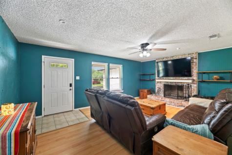 2268 Tanglewood Street Weatherford TX 76085