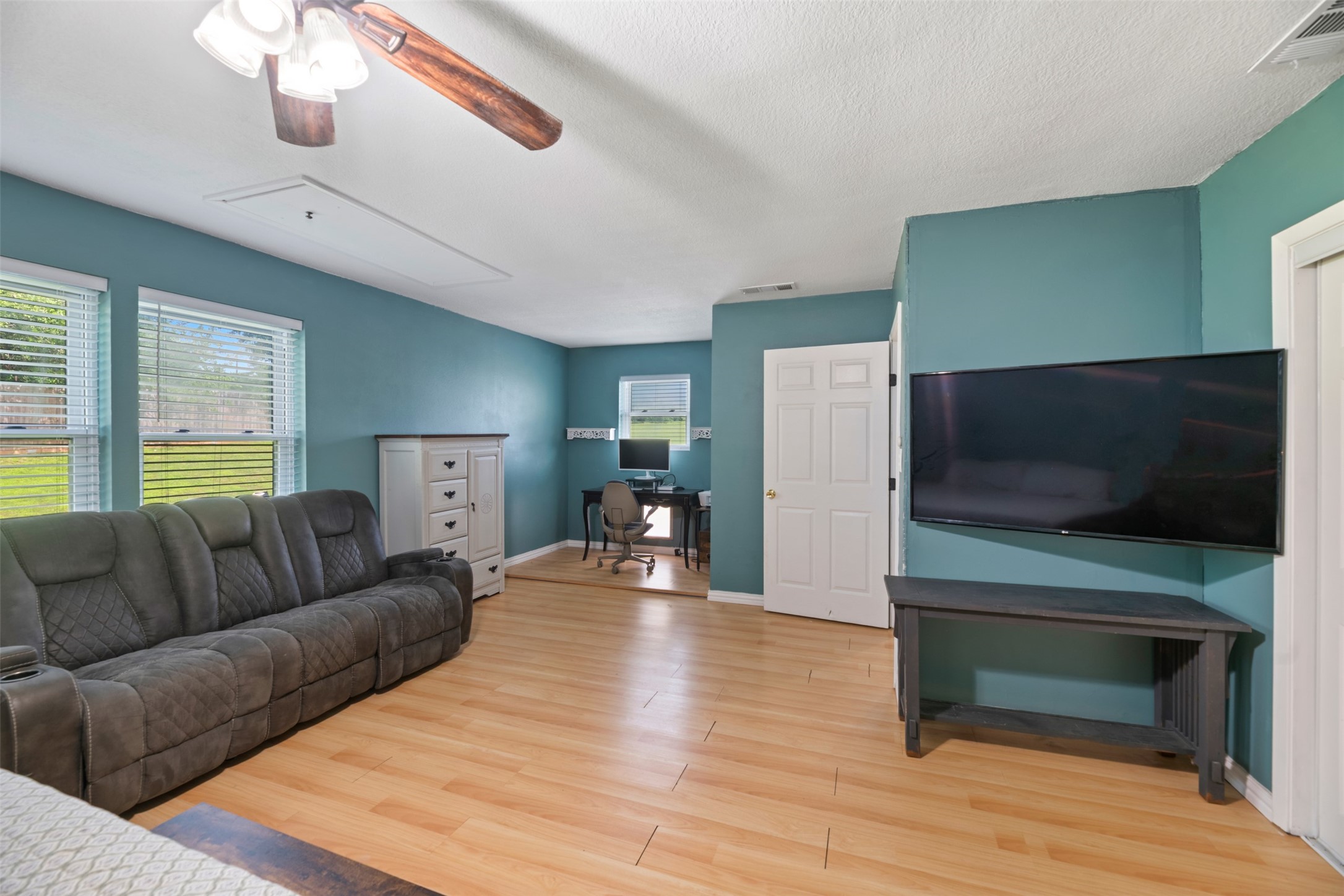 2268 Tanglewood Street Weatherford TX 76085