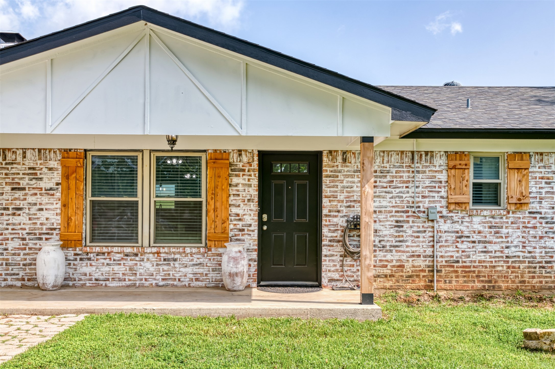 2268 Tanglewood Street Weatherford TX 76085