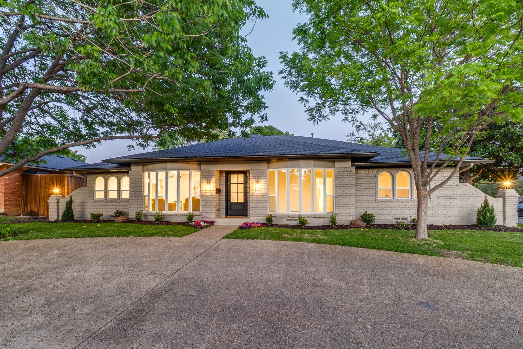 9406 Arborhill Drive Dallas TX 75243
