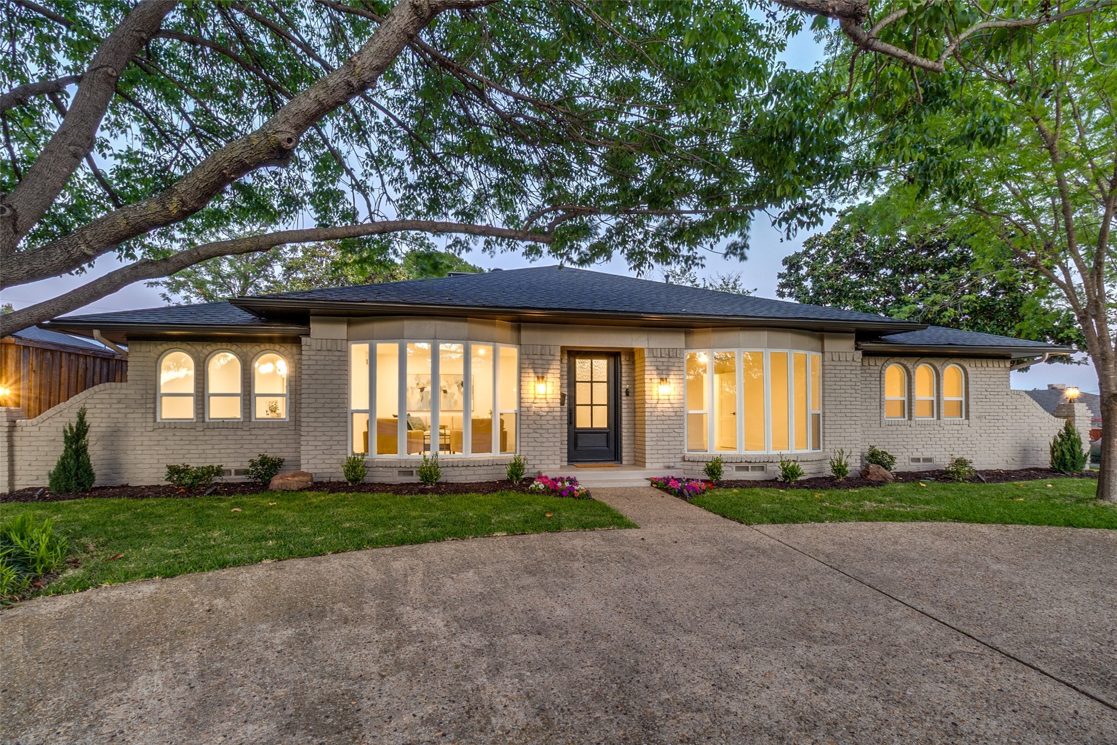 9406 Arborhill Drive Dallas TX 75243