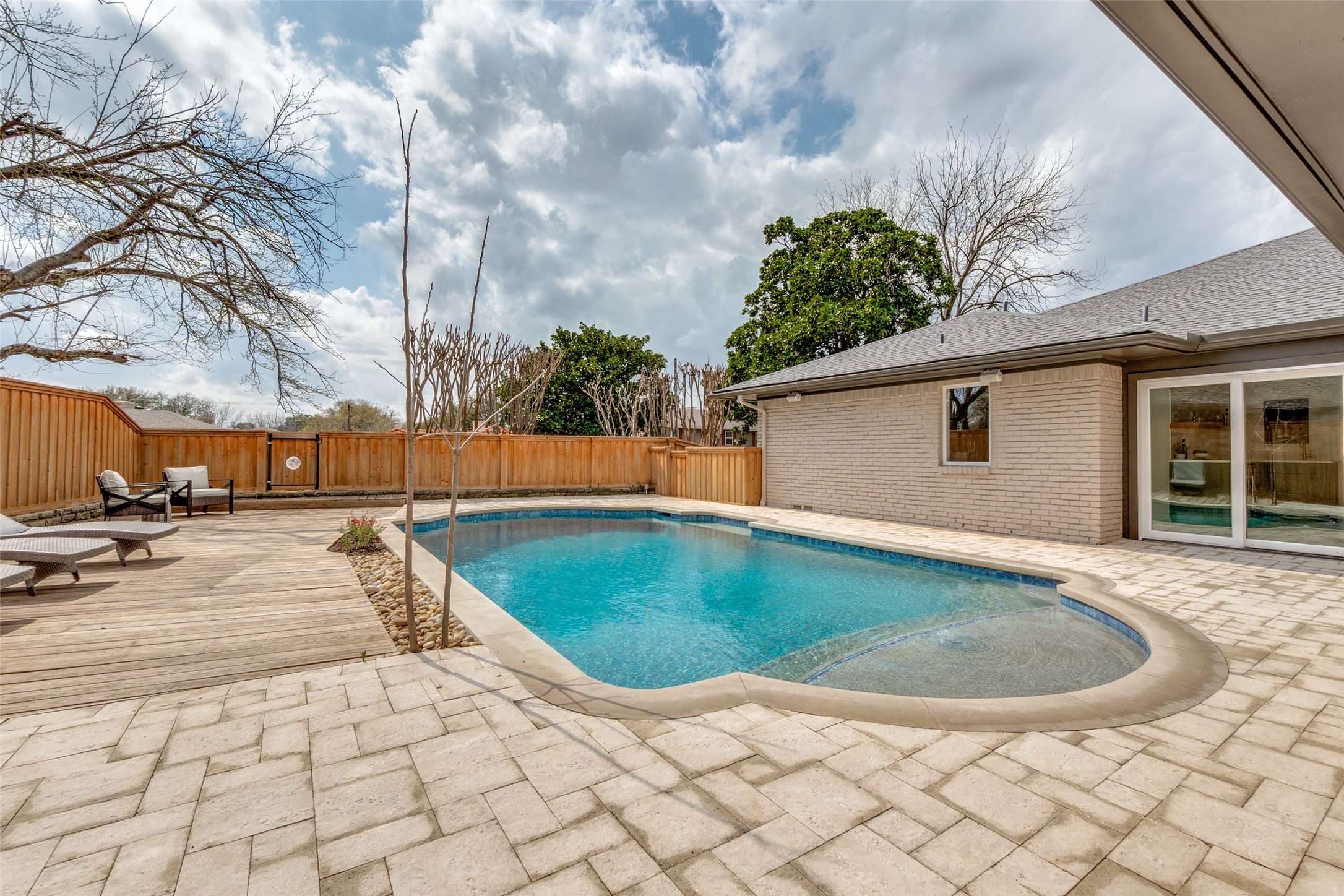 9406 Arborhill Drive Dallas TX 75243