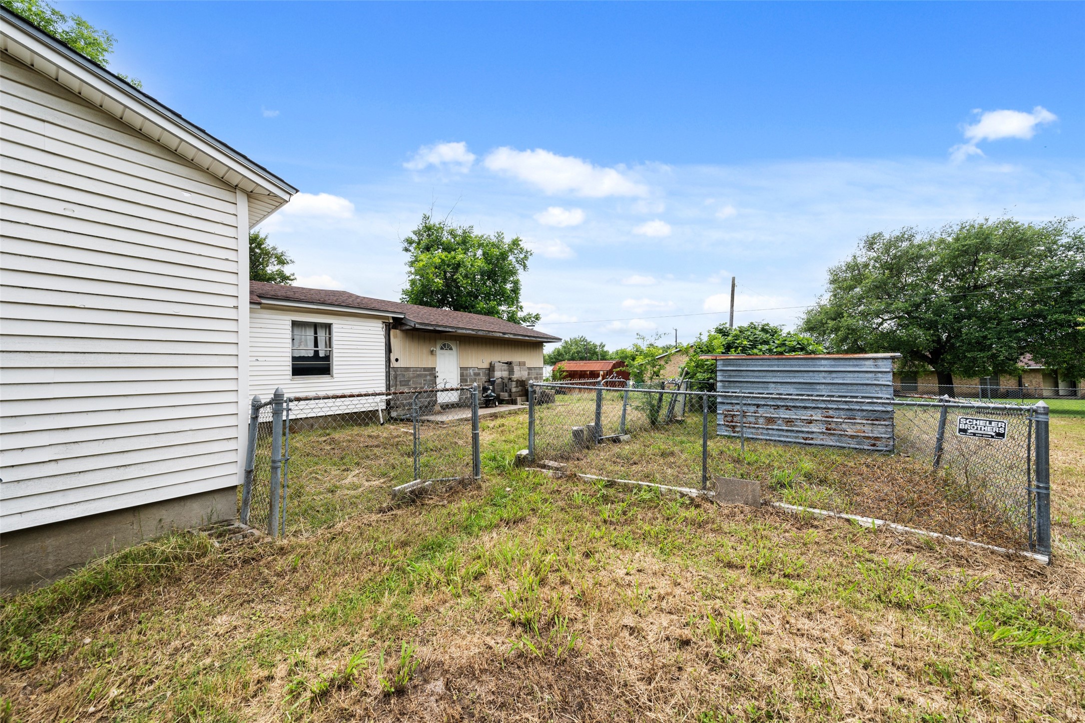 301 N Commerce Street Mart TX 76664