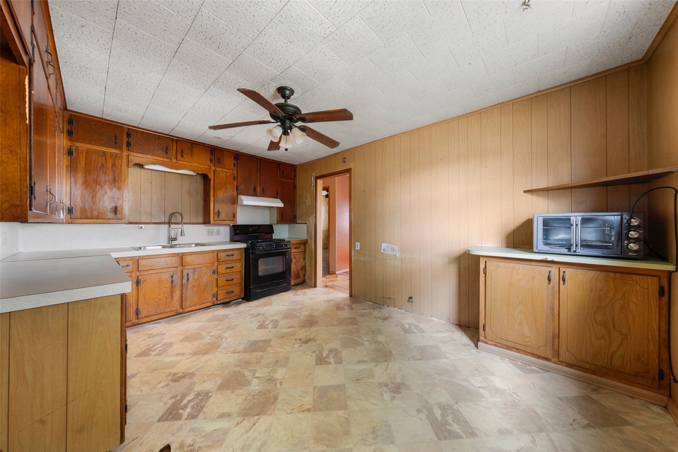 301 N Commerce Street Mart TX 76664