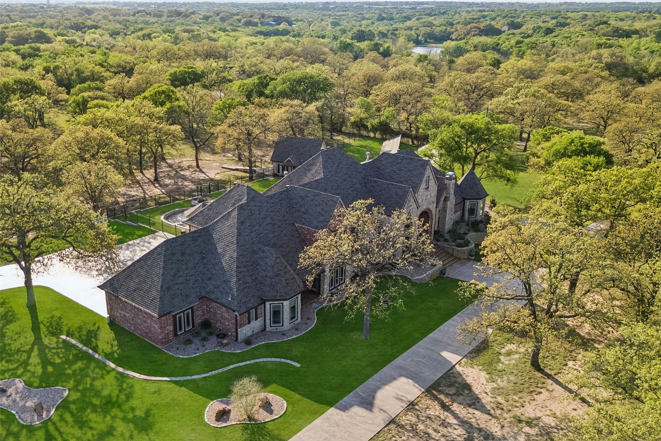 700 Temple Hall Highway Granbury TX 76049