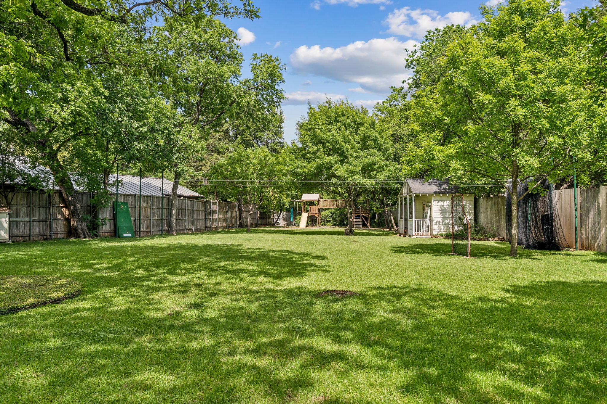 8212 Midway Road Dallas TX 75209
