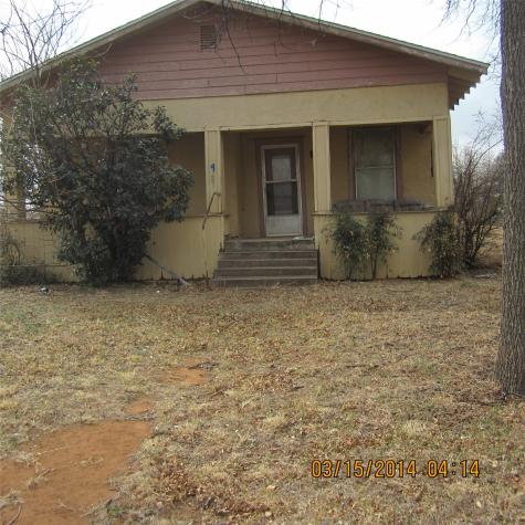 901 SE 4th Knox City TX 79529