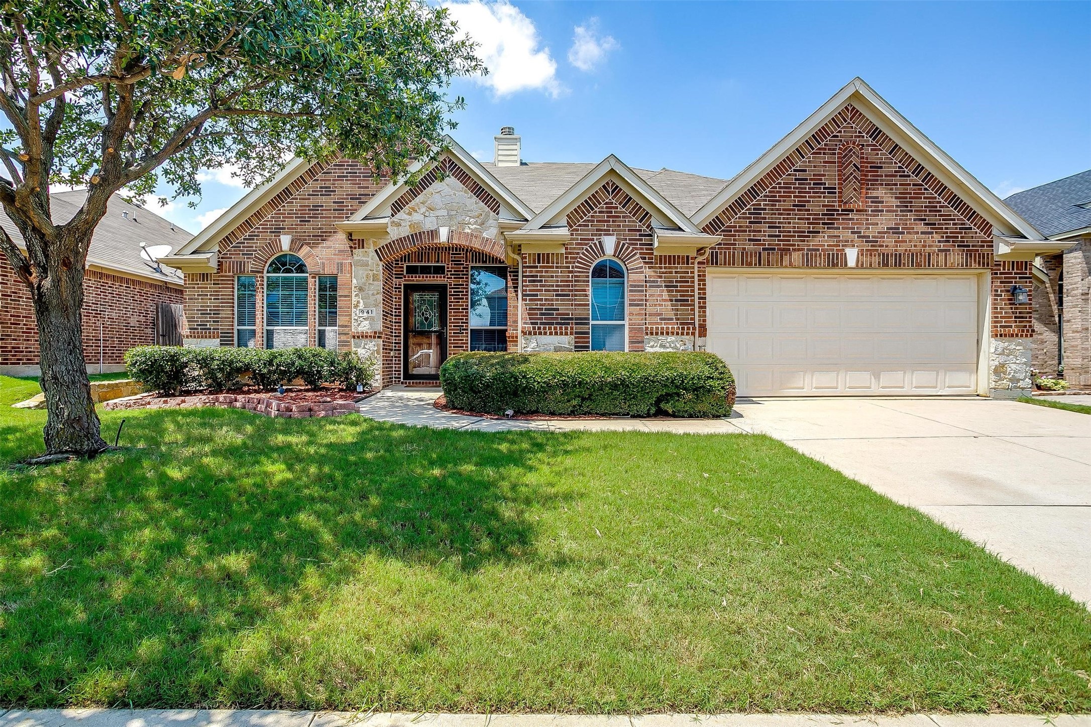 941 Yucca Court Burleson TX 76028