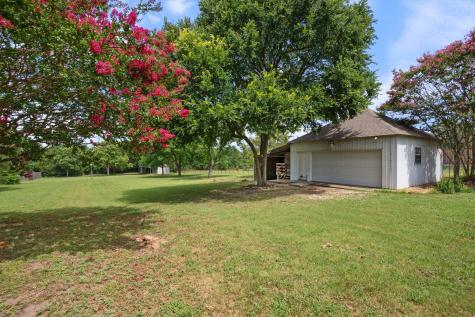 529 N Grand Avenue Waxahachie TX 75165