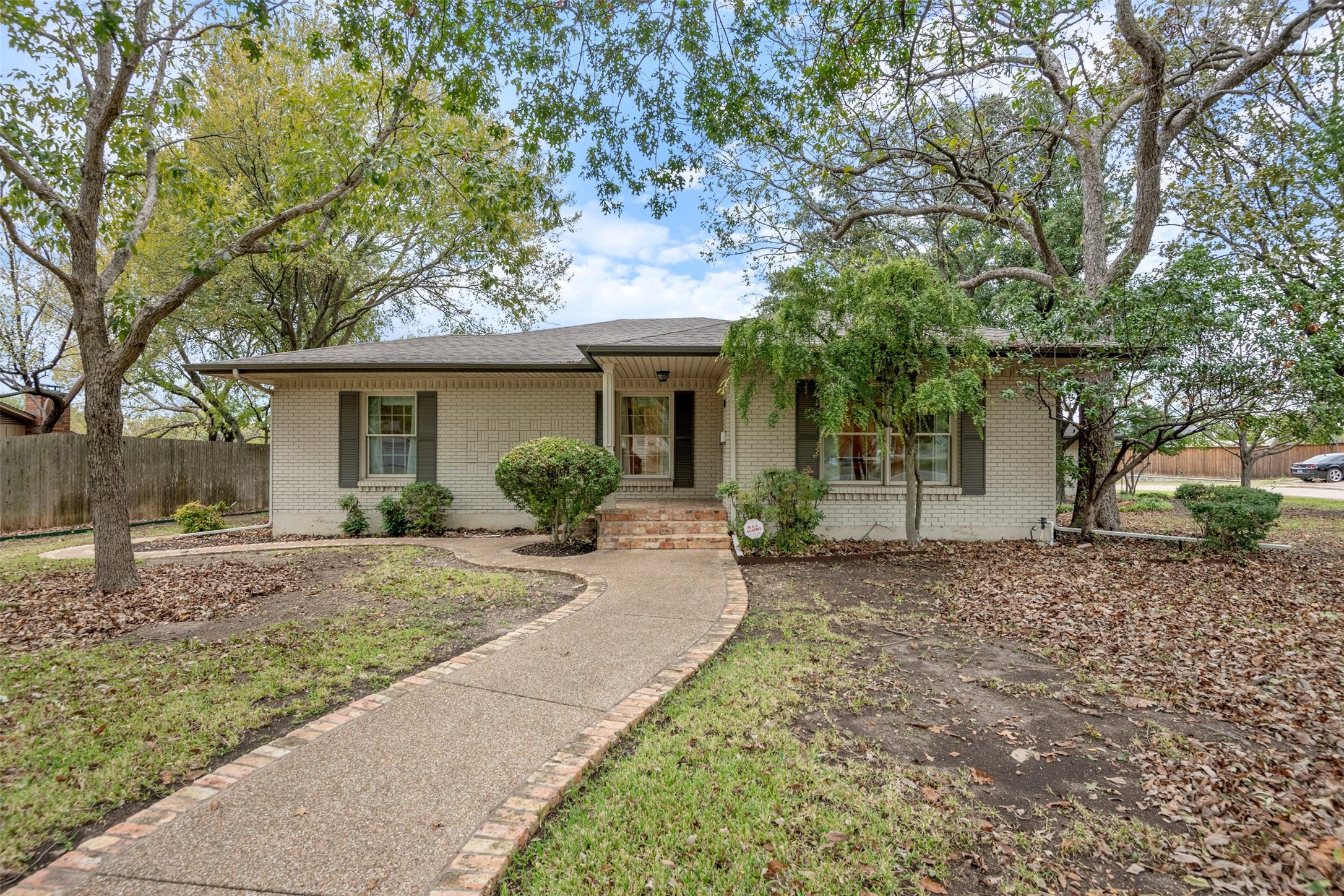 529 N Grand Avenue Waxahachie TX 75165